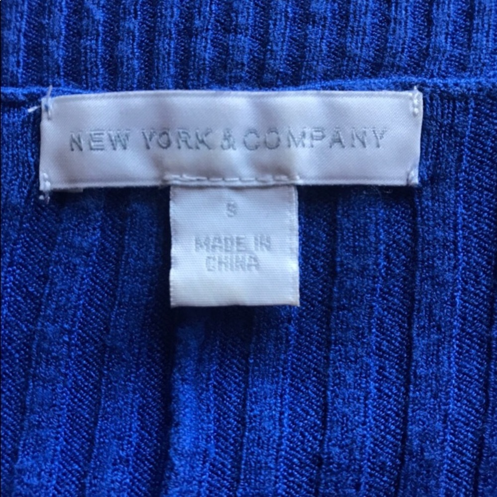 NY&C V-Neck Top - Picture 3 of 3